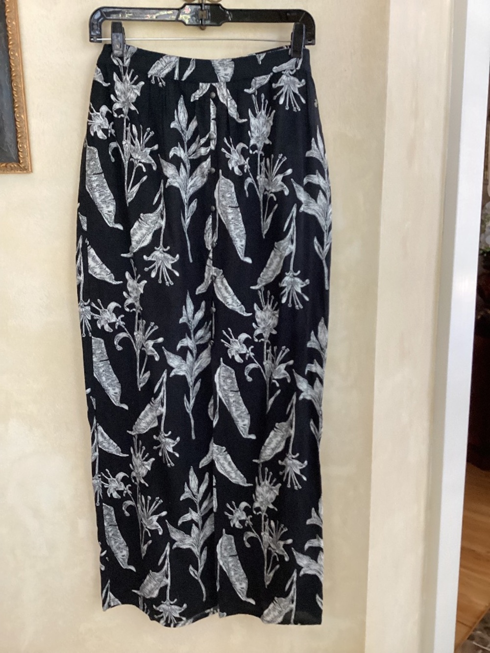 ROXY MAXI BLACK-WHITE TROPICAL PRINT SKIRT SIZE S/P/CH